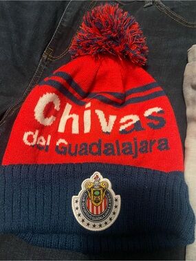 #109 Chivas del Guadalajara Knit Pom Beanie - Red & Navy